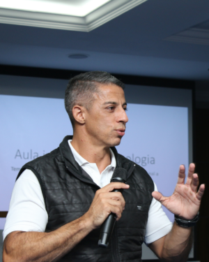 AULA INAUGURAL DE PSICOLOGIA DO UNIFOR-MG PROMOVE REFLEXÃO SOBRE A CONSTRUÇÃO DA IDENTIDADE PROFISSIONAL