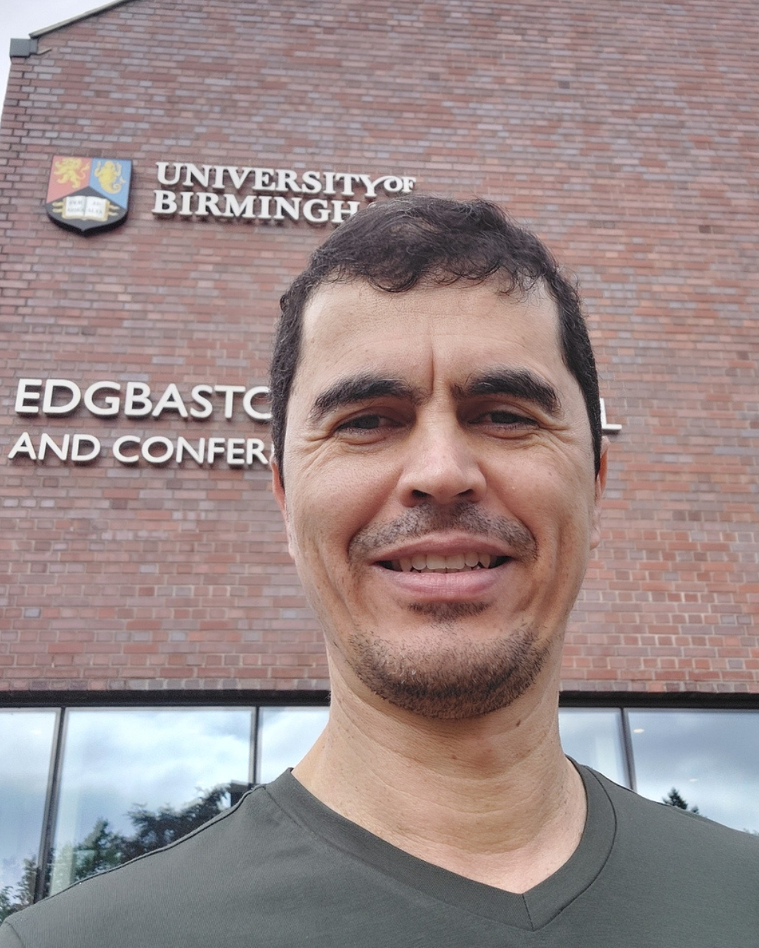 PROFESSOR DO UNIFOR-MG MINISTRA PALESTRA PARA UNIVERSIDADE POLONESA