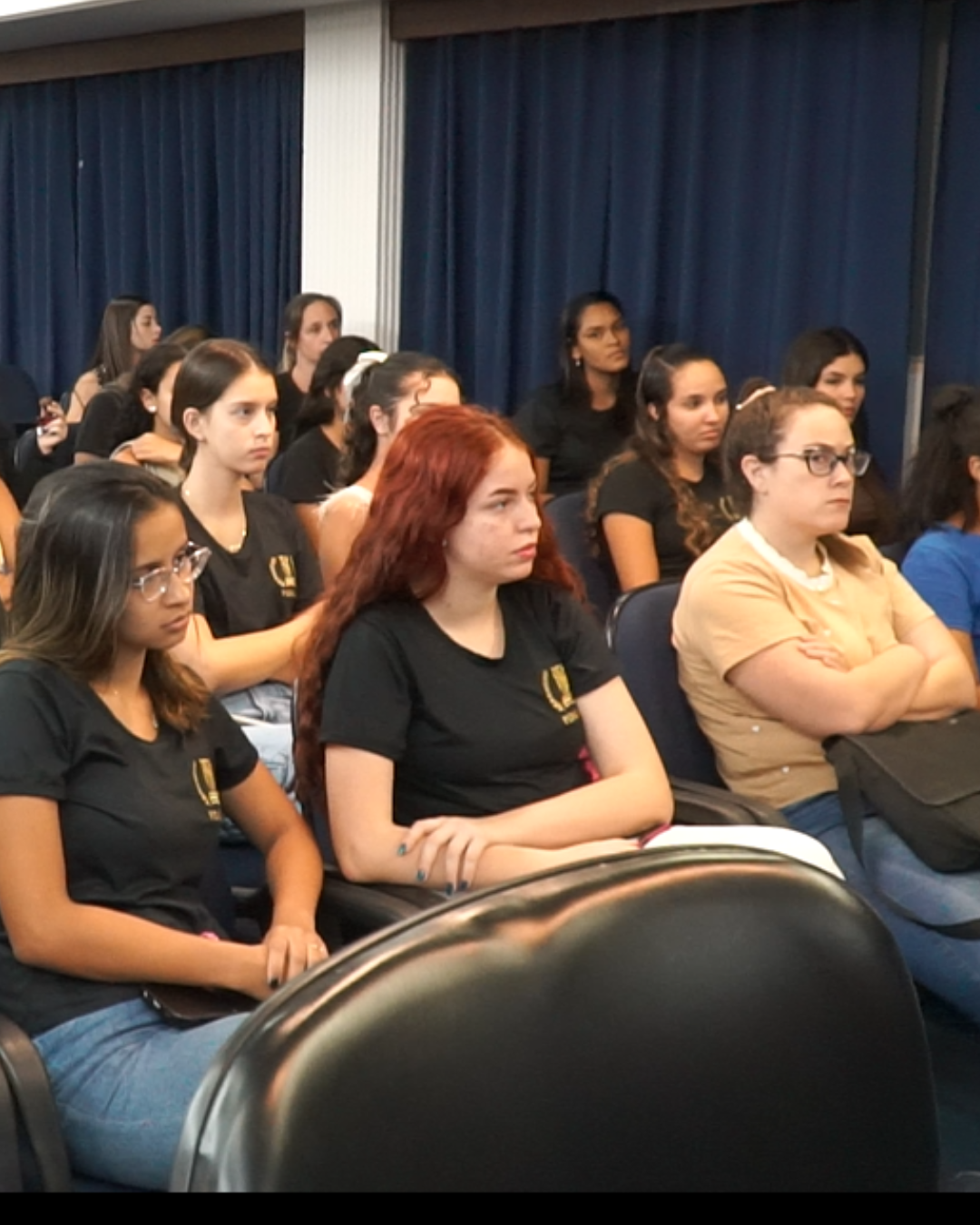 ALUNOS DE PEDAGOGIA DO UNIFOR-MG PARTICIPAM DE EVENTO SOBRE “OLHARES SOBRE AS INFÂNCIAS, PRÁTICAS E SABERES”
